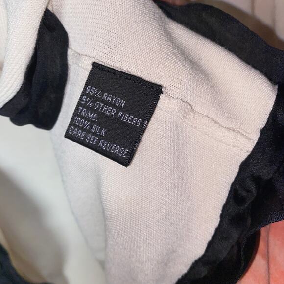 Carmen Marc Valvo Cream Black Silk Trim Cardigan Sweater Women's Size Large - Picture 5 of 6